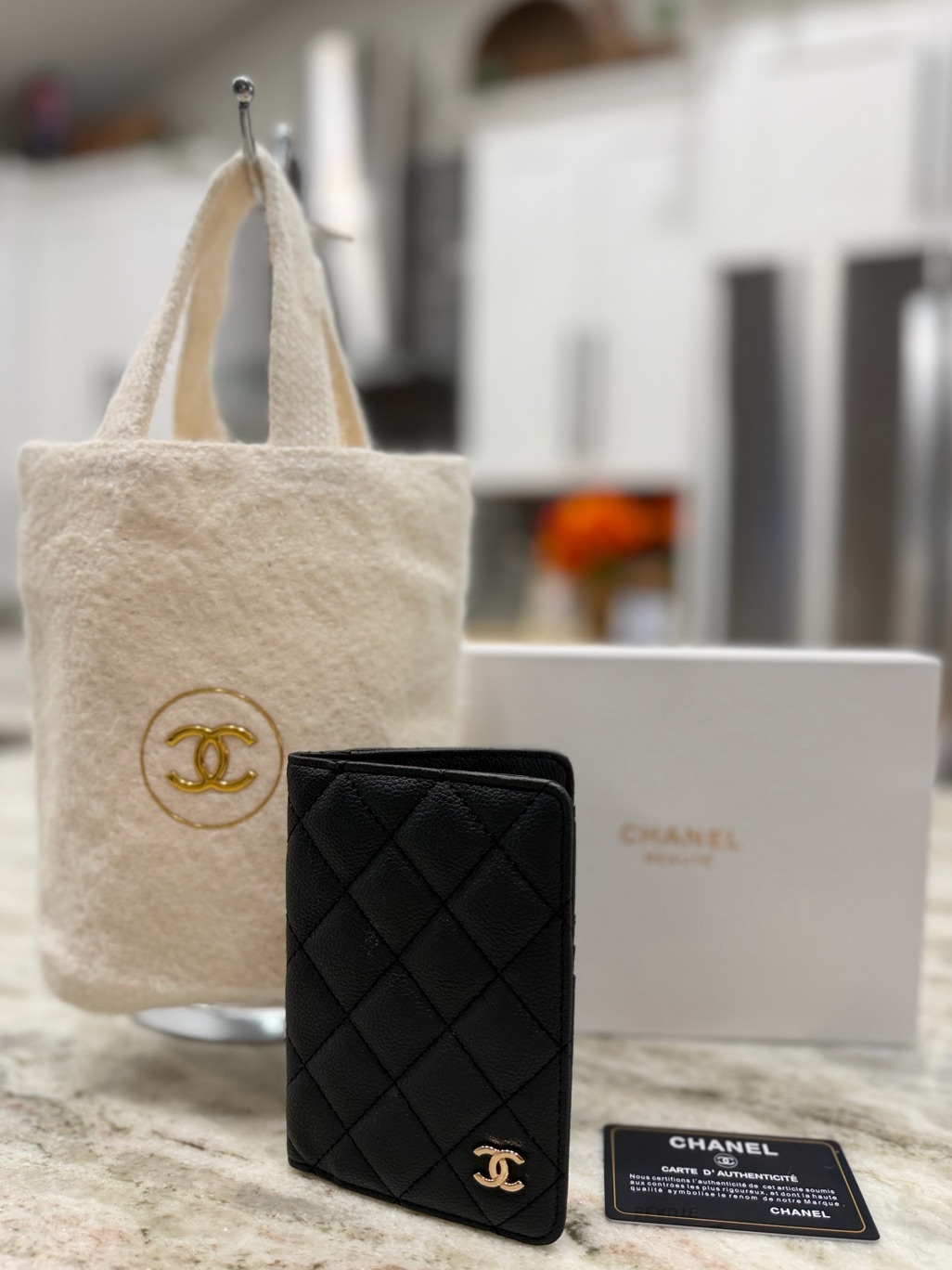 Gwp Chanel Bundle  New Ivory Bucket Bag New Card Holder With Box